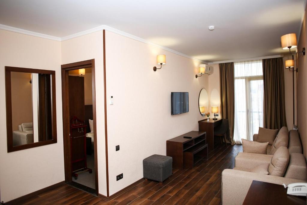 هتل کرنر این باتومی